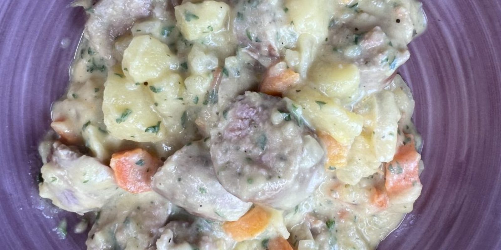 Bratwurst Kartoffel Möhren Eintopf