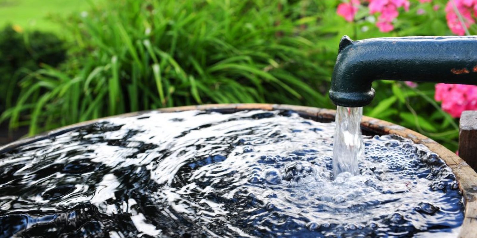 Brunnen und Wasserspiele im Garten