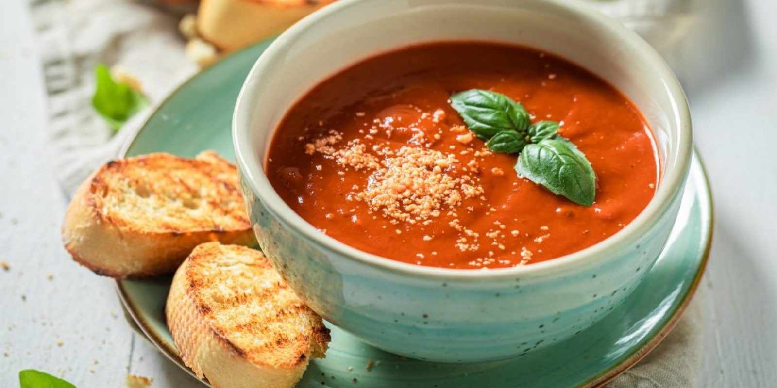 Tomatensuppe aus frischen Tomaten