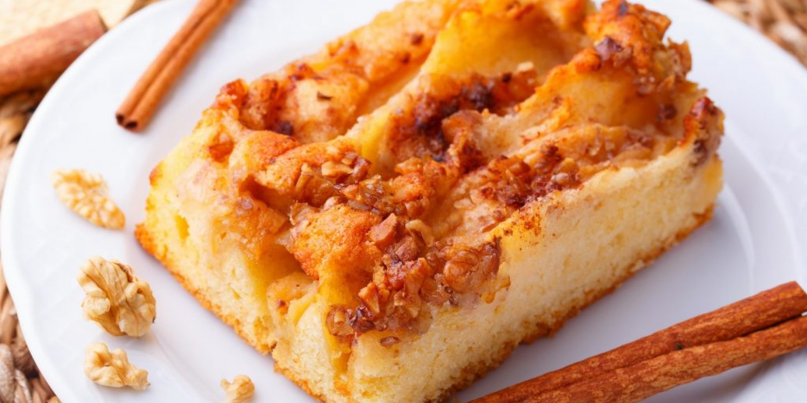 Apfelkuchen mit Walnuss und Zimt