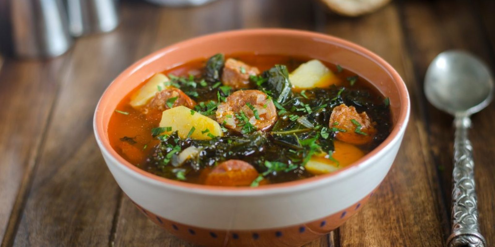 Grünkohl-Chorizo-Suppe