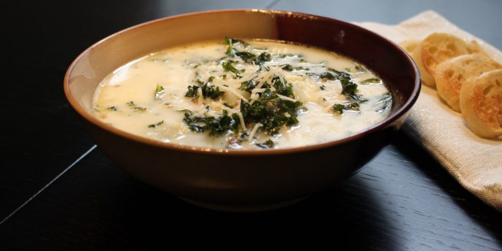 Zuppa Toscana-Suppe mit Grünkohl