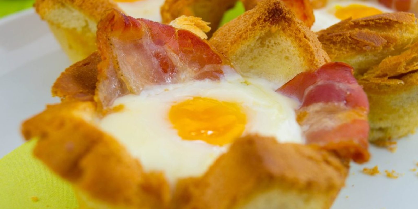 Osternest: Egg and Bacon Muffins - Spiegeleimuffins mit Speck
