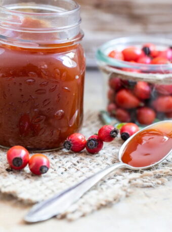 Hagebuttenmarmelade wie früher